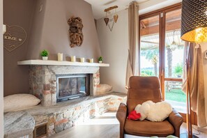 Family House, Multiple Bedrooms (HomeSweetHome Garden&LakeView) | Interior - Homesweethome Garden&lakeview (Besozzo)
