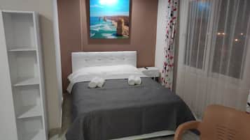 Classic Triple Room, Balcony, Sea View | Free WiFi
