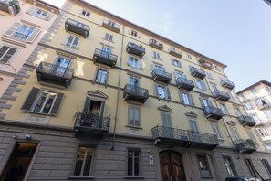 Exterior - Casa del Monumento del Re (Turin)