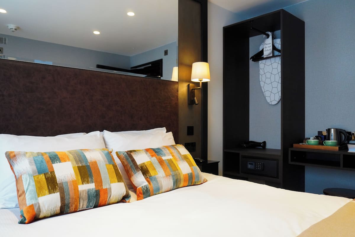 Standard-Doppelzimmer, Stadtblick