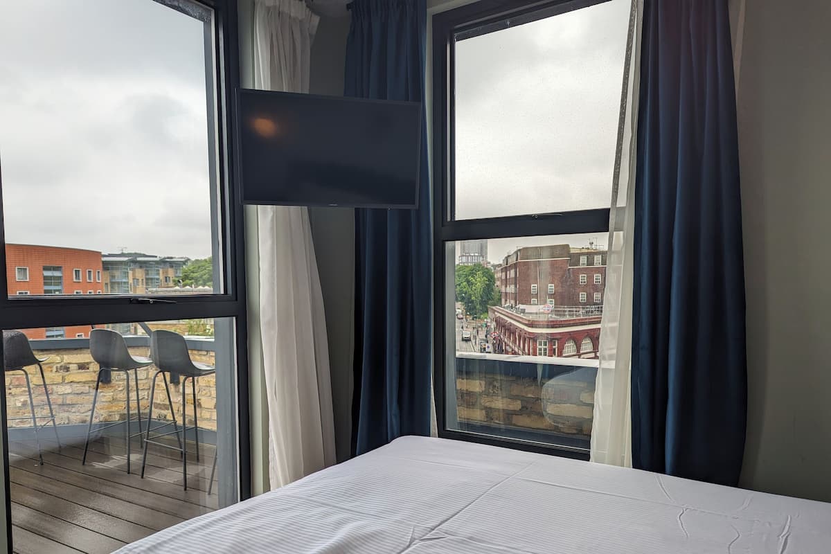 Suite, uitzicht op stad | 1 slaapkamer, een bureau, een laptopwerkplek, gratis wifi