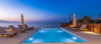 MariDion Beach Family House