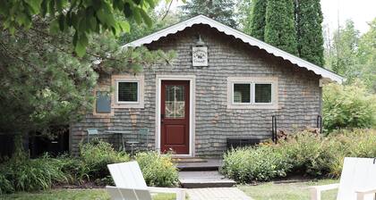 Applewood at Loma Cottages