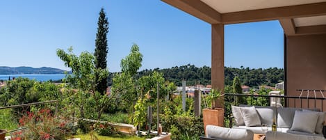 Huoneisto (Apartment Bella Vista - Two Bedroom A) | Terassi/patio