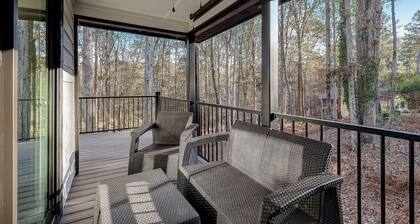 Modern Luxury Lakehouse w/ Private Dock on Lanier!