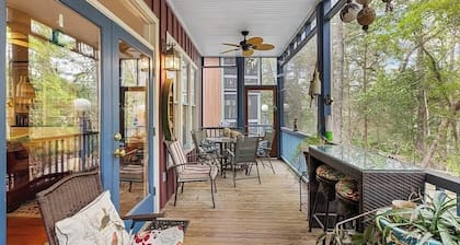 Steinhatchee Landing Resort-Lazy Daisy #37-Dog Friendly **THIRD NIGHT FREE**