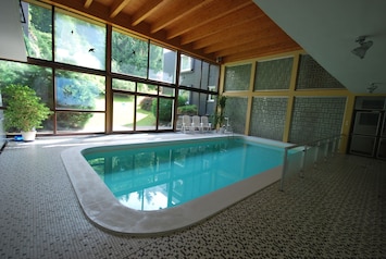 Schwimmbad