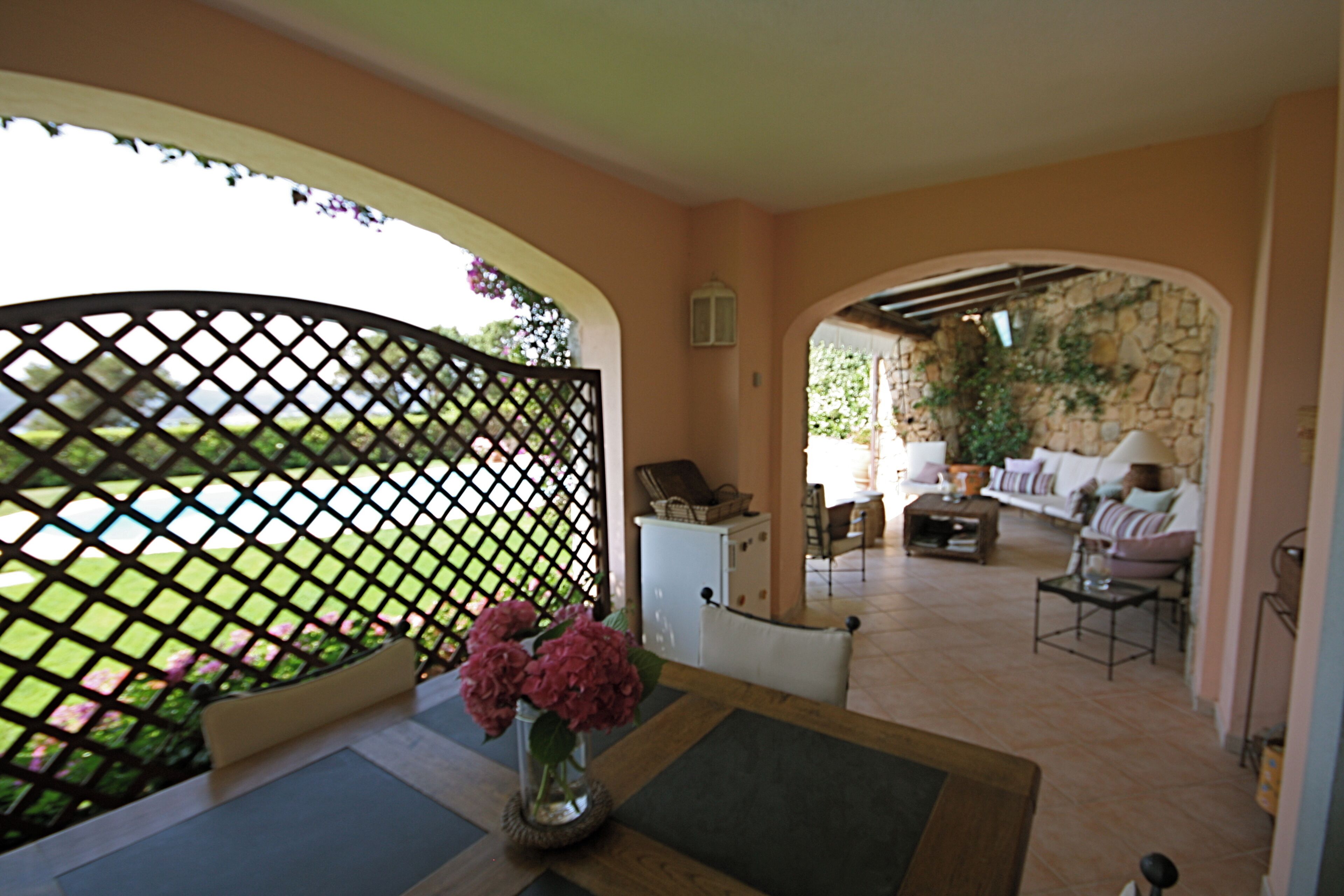 Apartemen, pemandangan kebun | Teras/patio