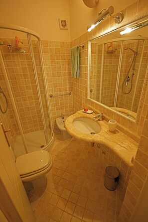 Apartment, Garden View | Bathroom