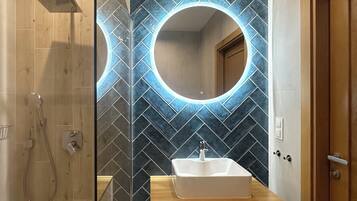 Comfort Apartment | Bathroom