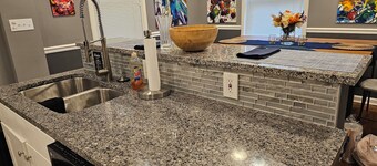 Charming Urban Retreat: 4 Bedroom, 2 Bath Townhouse in Baltimore City, Maryland