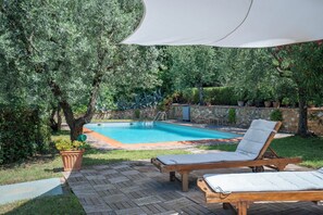 Seasonal outdoor pool, pool loungers - Chianti Hills Apartment Pool Ac And Wifi (San Casciano in Val di Pesa)