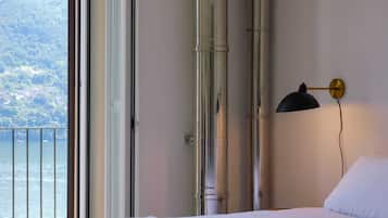 Appartement, balkon, uitzicht op meer | 2 slaapkamers, luxe beddengoed, donzen dekbedden
