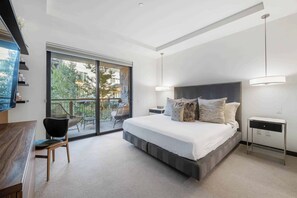2 bedrooms, desk, WiFi, bed sheets - The Lion Vail - E203 (Vail)