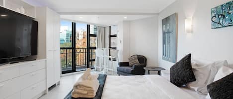 1 chambre, fer et planche à repasser, Wi-Fi gratuit, draps fournis