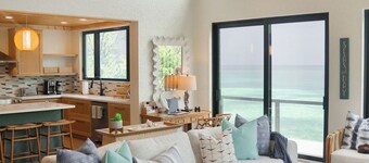 Sweet Bahama Blue - Spanish Wells, Bahamas