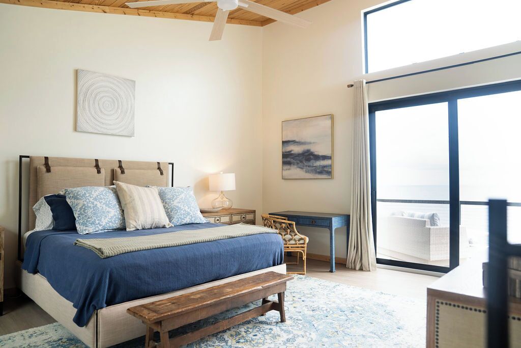 5 bedrooms, desk, iron/ironing board, WiFi