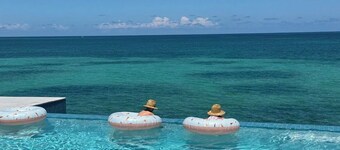 Sweet Bahama Blue - Spanish Wells, Bahamas