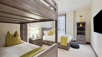 4 habitaciones, escritorio, wifi y ropa de cama