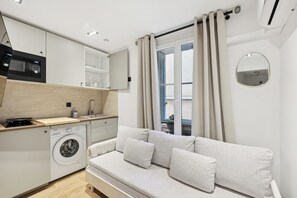 Classic Apartment | 1 bedroom, free WiFi, bed sheets - Rivages du Vieux Port (Marseille)