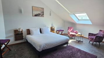 Tweepersoonskamer | Een bureau, een laptopwerkplek, gratis wifi