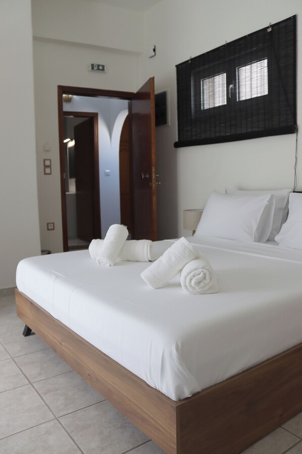 Comfort-Studio | Zimmersafe, schallisolierte Zimmer, Bügeleisen/Bügelbrett