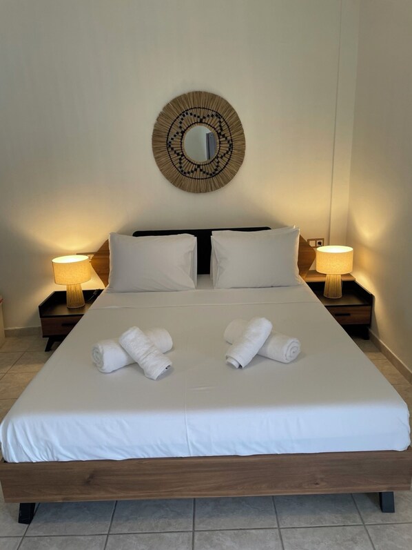 Superior Studio, Balcony | In-room safe, soundproofing, iron/ironing board, free WiFi - Feel Breeze Athens (Aigaleo)