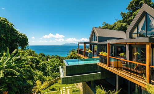 Maison Gaia Seychelles, unobstructed views over the ocean and into the sunset