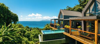 Maison Gaia Seychelles, unobstructed views over the ocean and into the sunset
