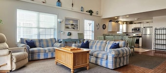 STEPS FROM BOARDWALK: 5 Bedroom, 3 Bath Home in Wildwood. Perfect for Families!