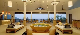 Grand Mandarin Betong Hotel