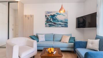 Apartment (Apartment Marcus Mai - Two Bedroom Ap) | Living room | 32-inch flat-screen TV with digital channels