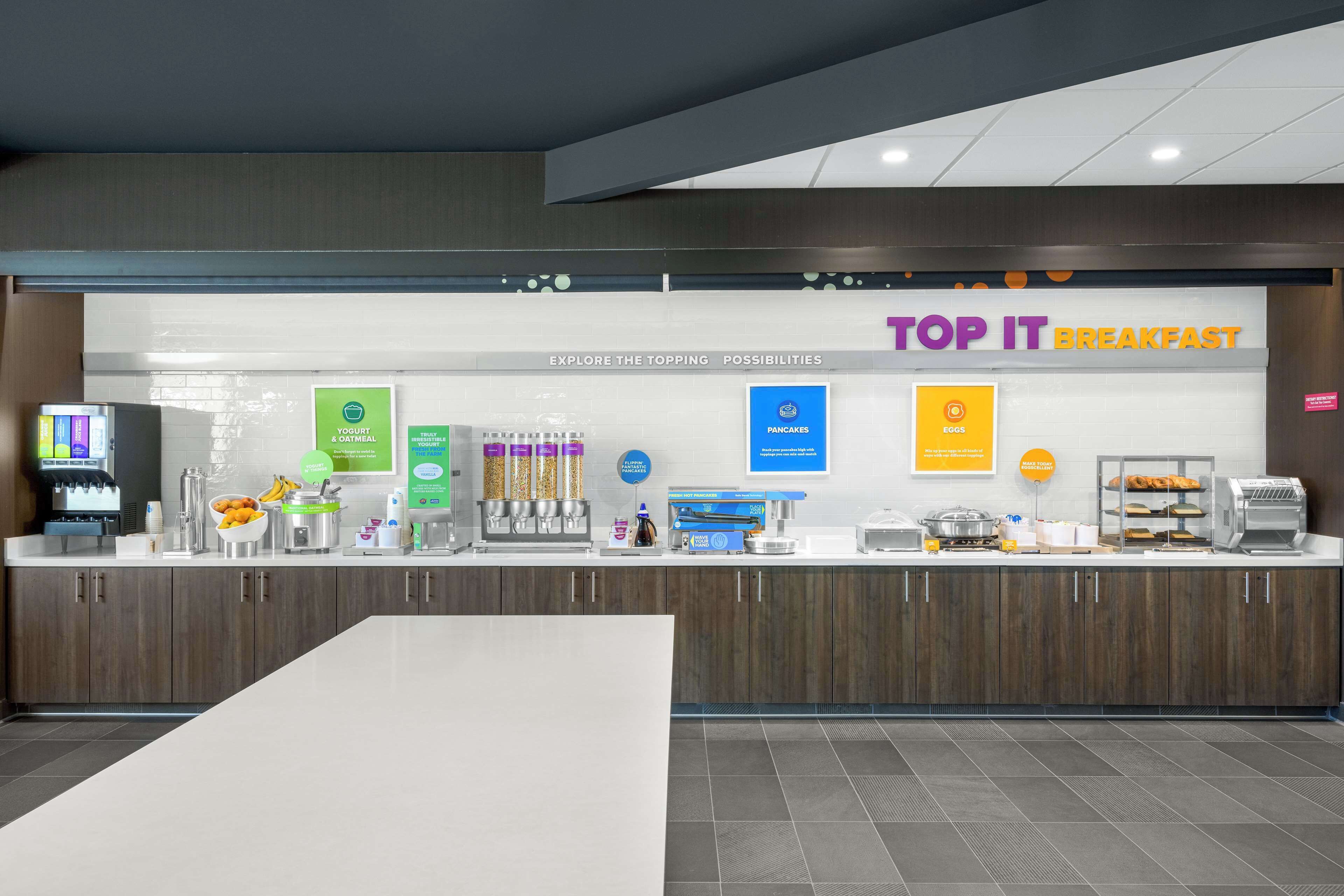 包含每日自助早餐