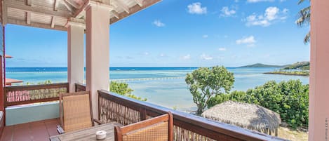 Villa Maorie, 5 Chambres sur la plage avec piscine et vue mer | Vista a la playa o el mar