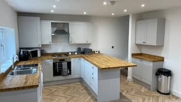 Microwave, oven, dishwasher