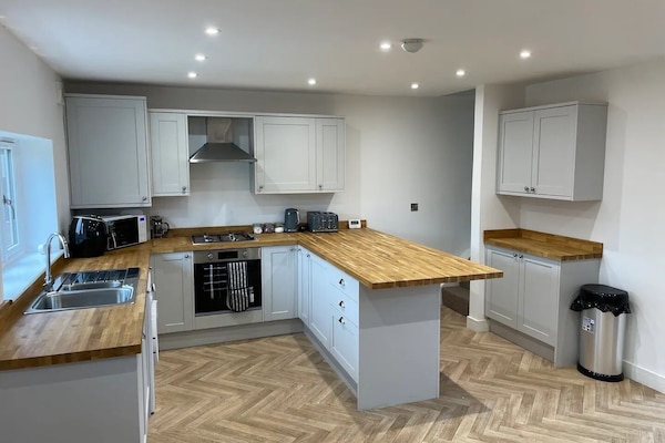 Micro-ondes, four, lave-vaisselle