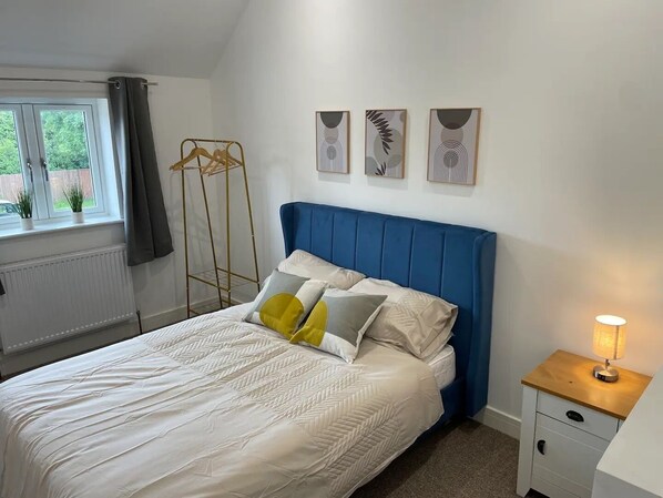 3 Schlafzimmer, Bügeleisen/Bügelbrett, WLAN, Bettwäsche