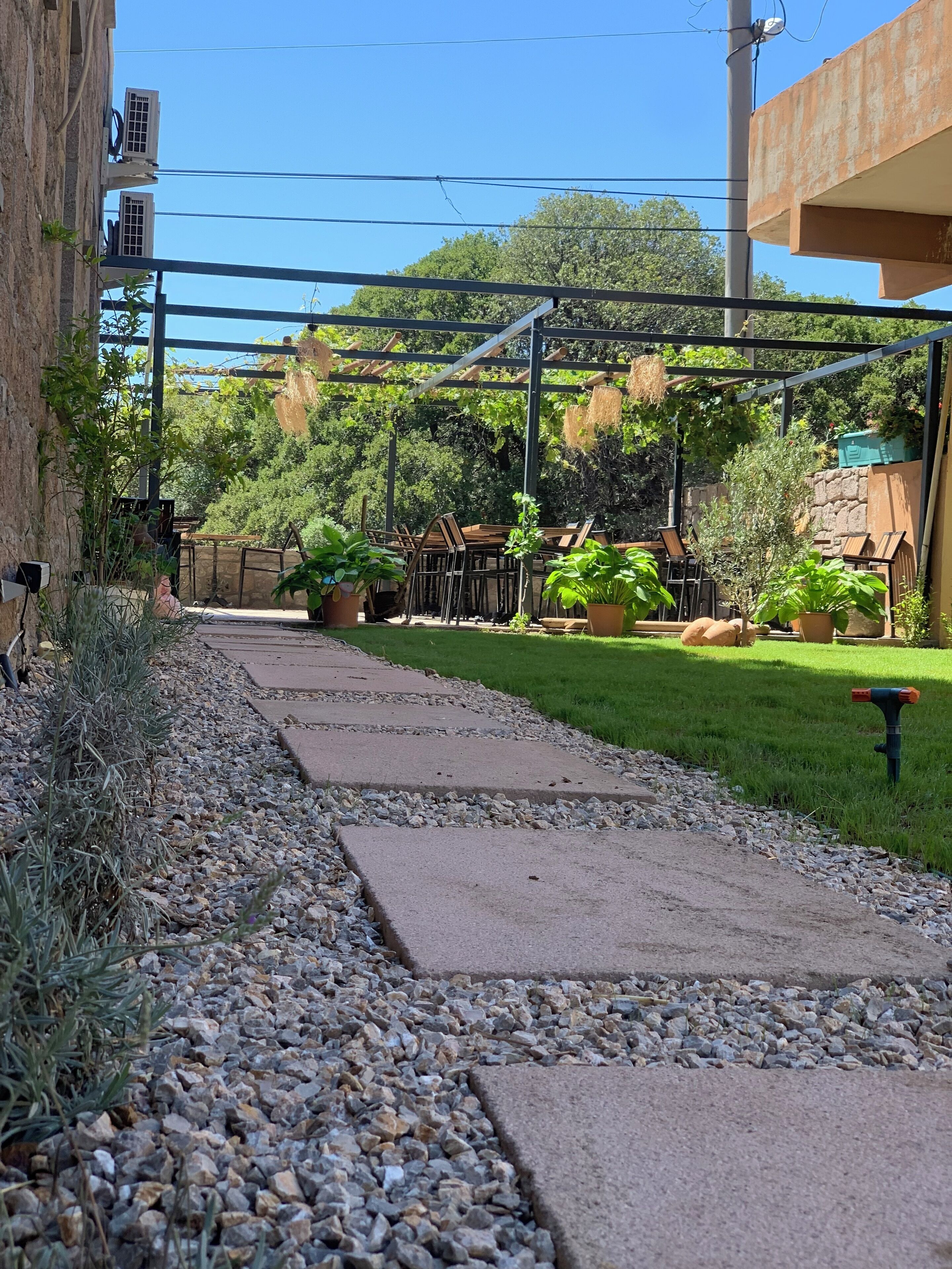 Standard Triple Room, Balcony, Bay View | Living area