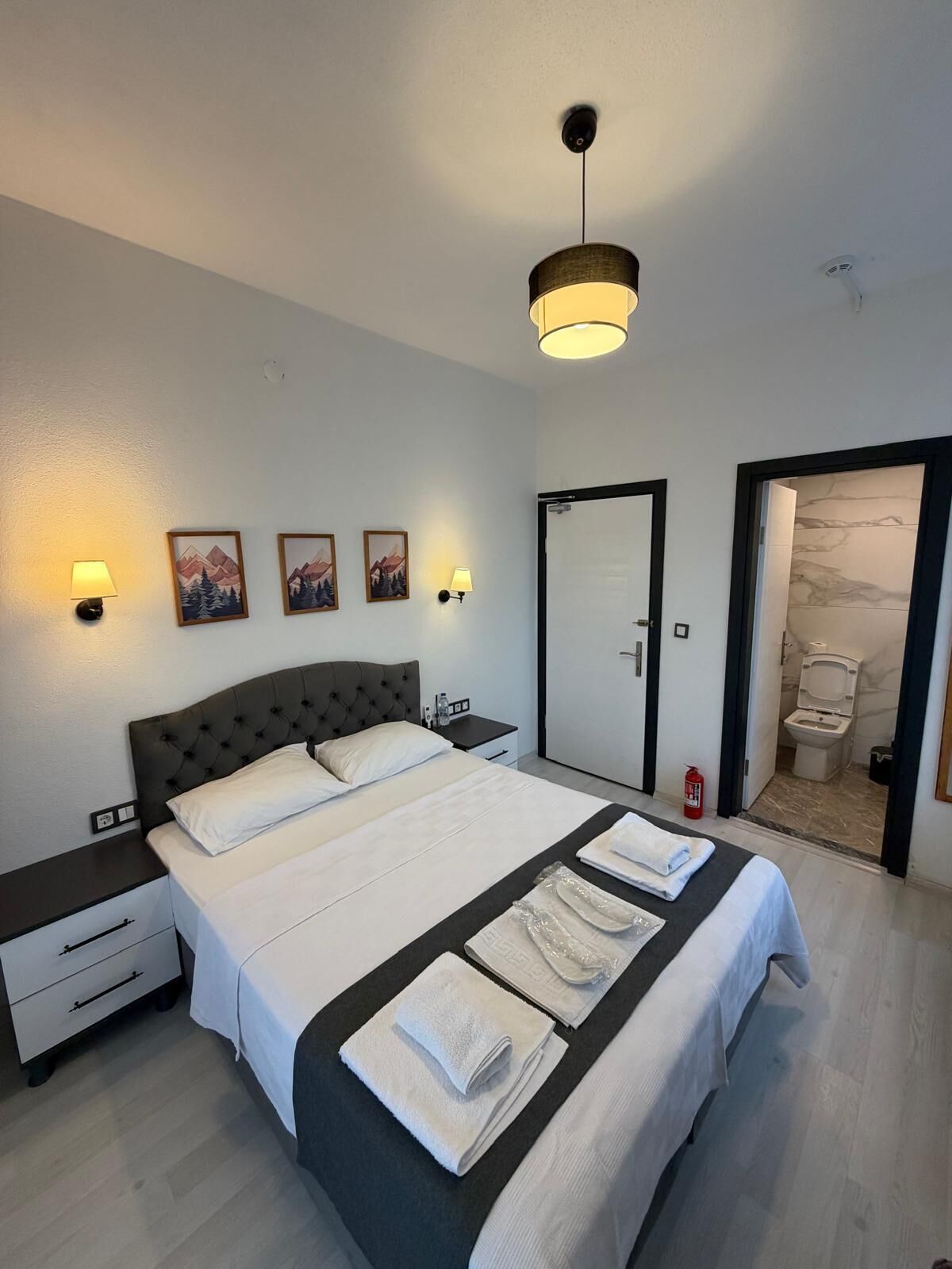 Kamar Double Standar | Minibar dan Wi-Fi gratis