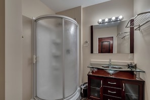 Hair dryer, towels