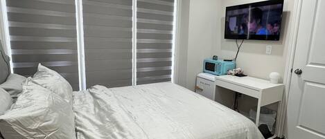 1 bedroom, iron/ironing board, WiFi