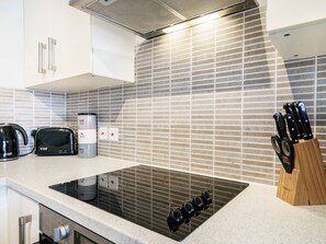 Frigorífic, microones, forn i torradora 