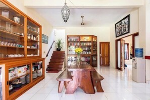 Dining - Authentic Balinese Living (kerobocan)