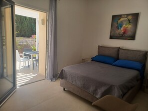 1 Schlafzimmer, Bügeleisen/Bügelbrett, Reisekinderbett, kostenloses WLAN