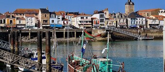 Les Sables/Olonne T2 apartment with garden, 10 min from beaches and center.