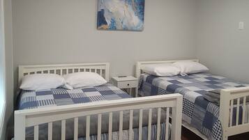 4 bedrooms, WiFi, bed sheets