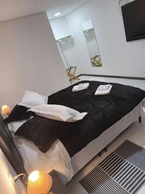 Laptop workspace, free WiFi