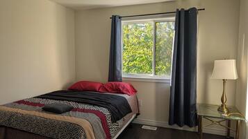 3 bedrooms, WiFi, bed sheets