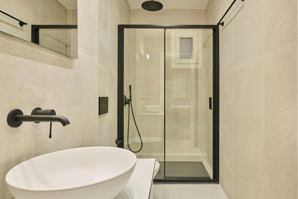 Suite, 1 Bedroom | Bathroom | Slippers