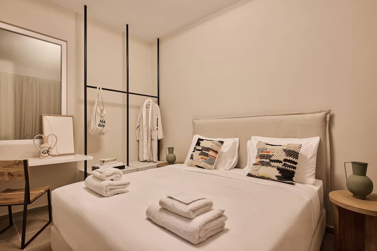 Suite, 2 Bedrooms | Minibar, in-room safe, desk, laptop workspace